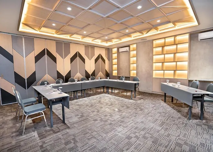 FOX LiteHotel Samarinda